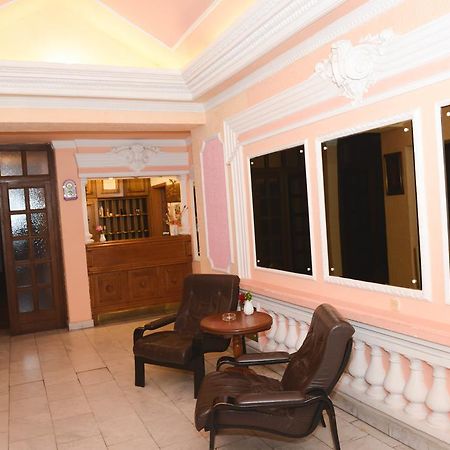Beli Dvor Hotel Sombor Eksteriør billede