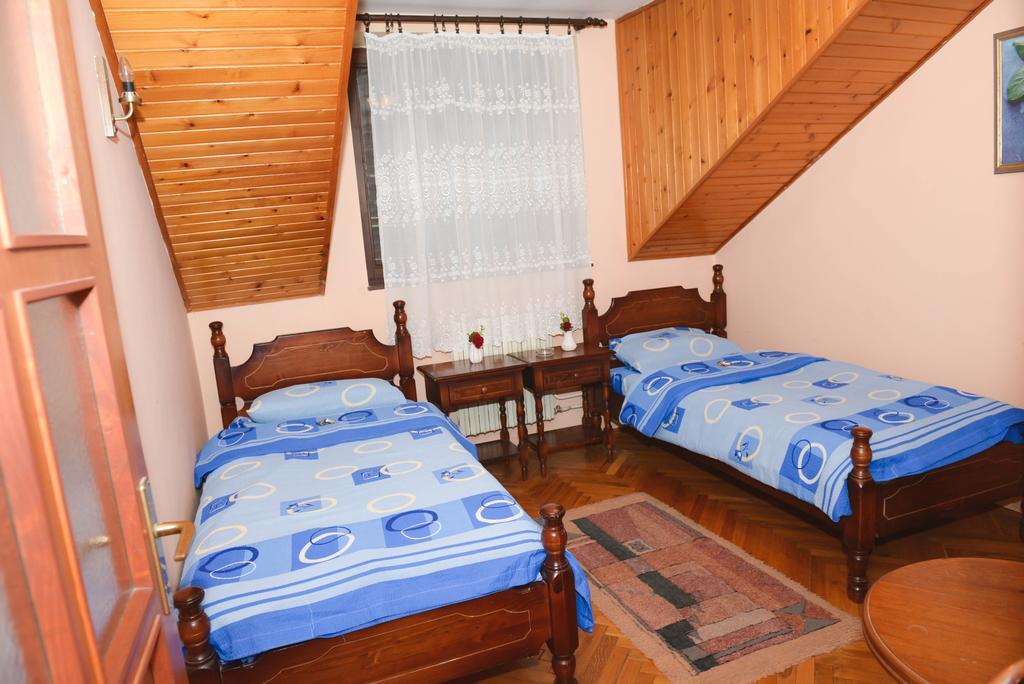 Beli Dvor Hotel Sombor Eksteriør billede