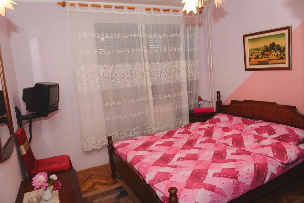 Beli Dvor Hotel Sombor Værelse billede