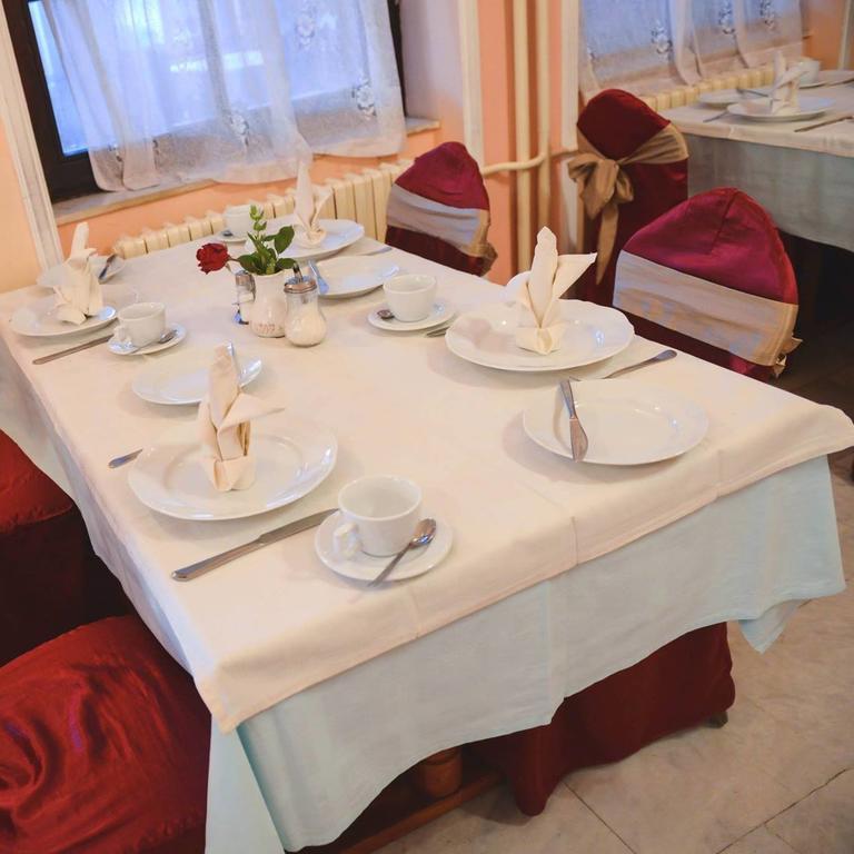 Beli Dvor Hotel Sombor Eksteriør billede